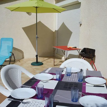 Pavillon De Avec Jardin Et Place De Parking - 5reg21 Saint-Cyprien (Pyrenees-Orientales)